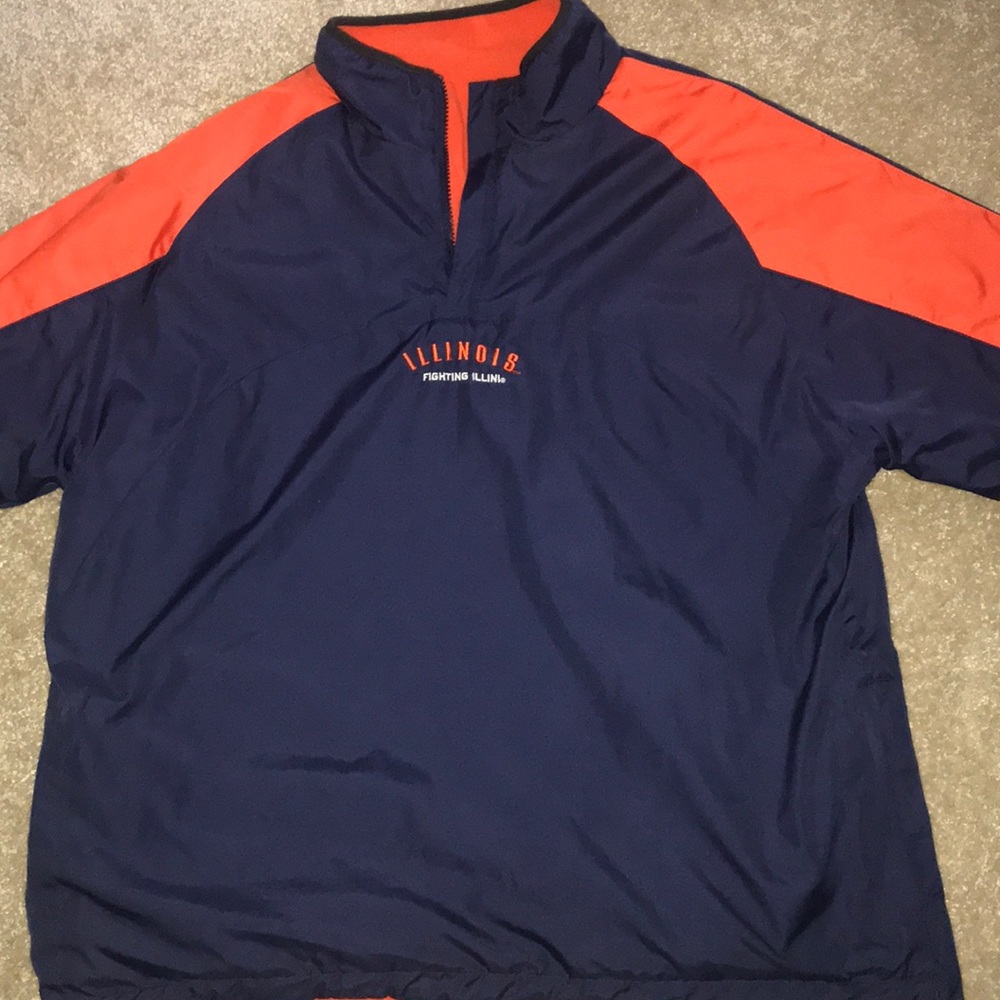 Reversible wind breaker/ pullover